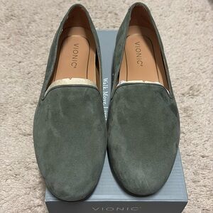 BRAND NWB Vionic Willa 7 Wide